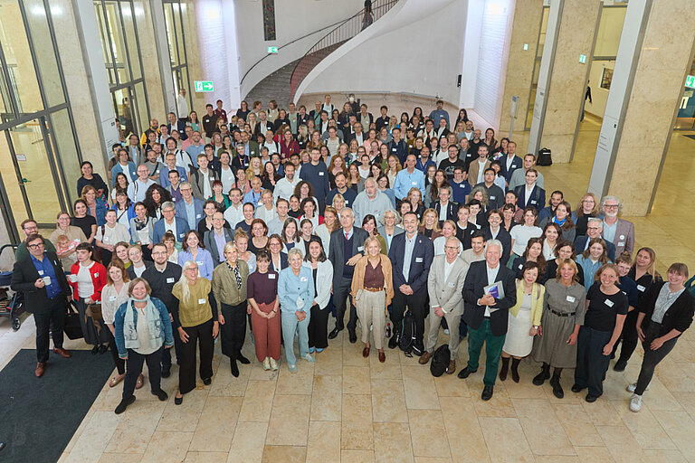 Gruppenbild DZPG-Jahrestreffen 2026 in München